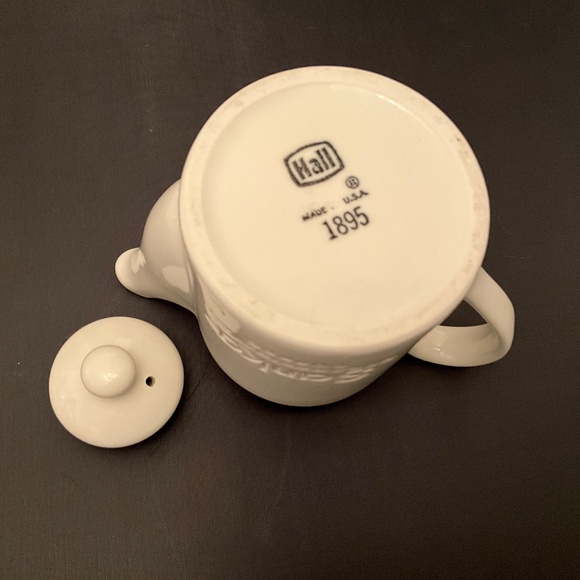 Sanka Instant Decaffeinated Coffee Promotional Coffee Pot by Hall China - Picture 3 of 3